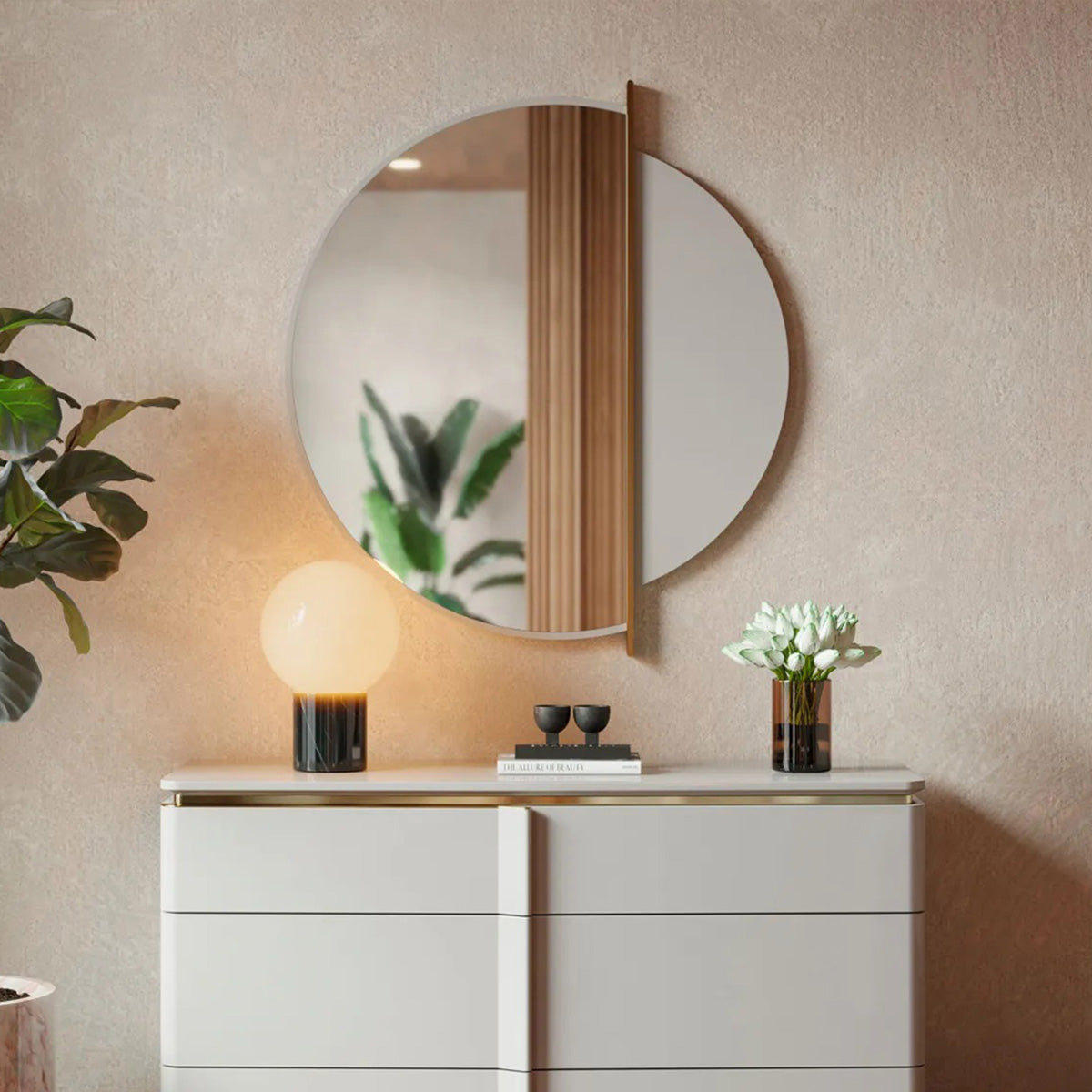 miroir mural avec de l'or
